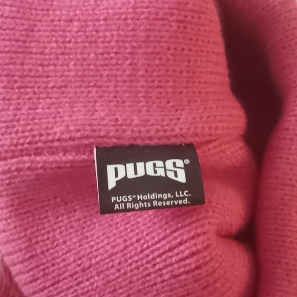 Pugs Embroided Pink Bobble Hat - Picture 3 of 4